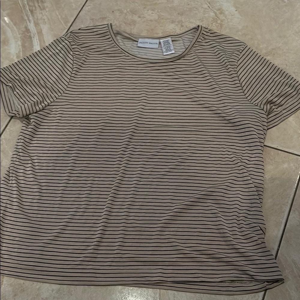 Jaclyn Smith Tan and Black Short Sleeve Tee